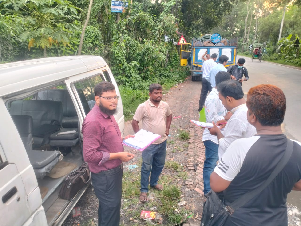 নিষিদ্ধ পলিথিন, শব্দ ও বায়ুদূষণ রোধে সারাদেশে অভিযান; জরিমানা আদায়